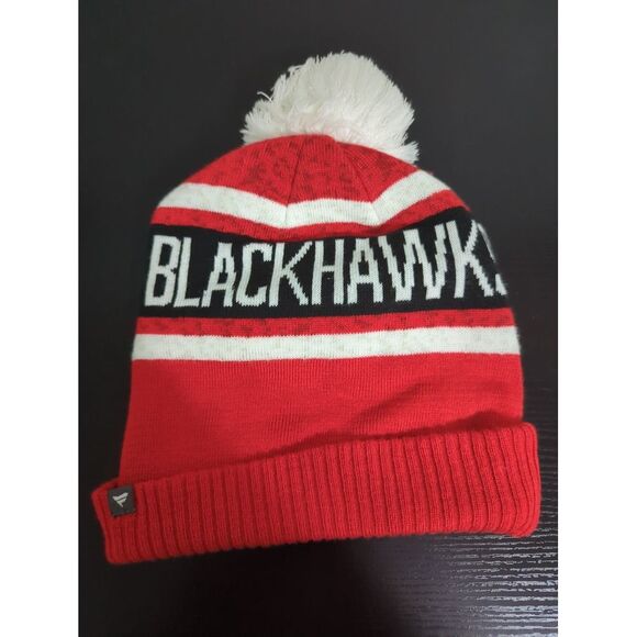 Fanatics Adult One‎ Size Beanie NHL Chicago Blackhawks White Stripe Pom Knit Hat - Picture 3 of 6